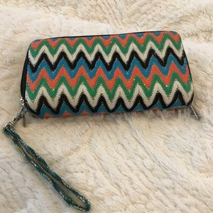 Sparkle bifold wallet/Wristlet NWT